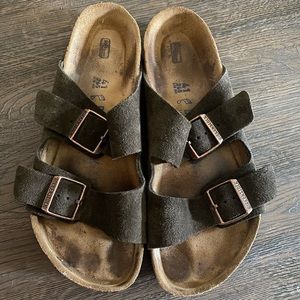 Size 41 suede Birkenstock Arizona sandal